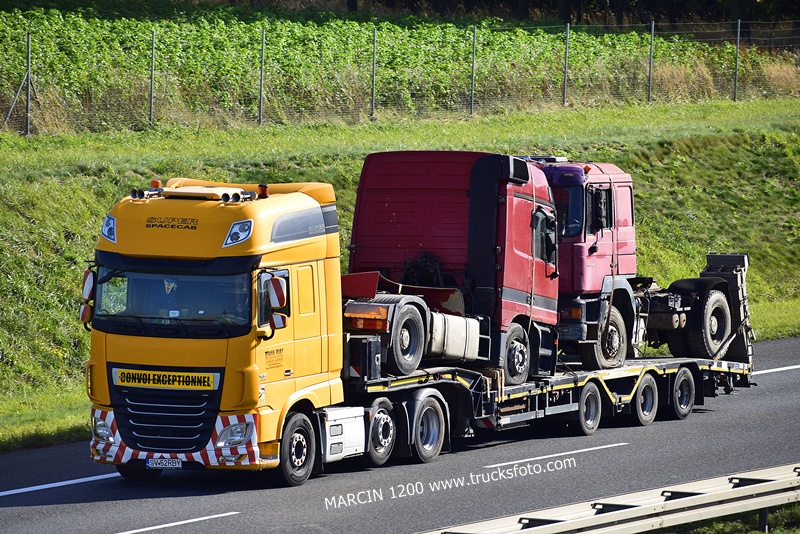 _DSC3761 TRANS RUBY-crop-DAF XF 106.JPG