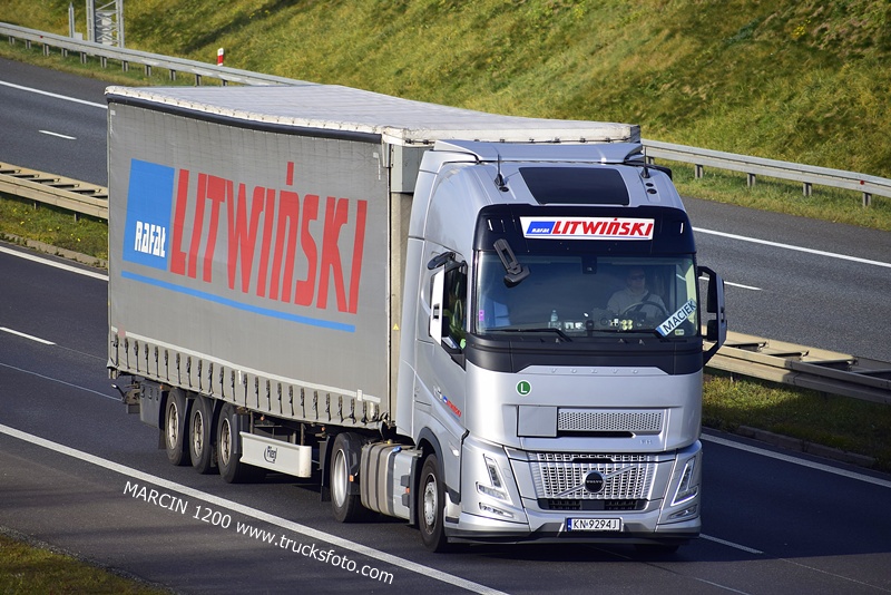 _DSC4460 Litwiński-crop-VOLVO FH AERO.JPG