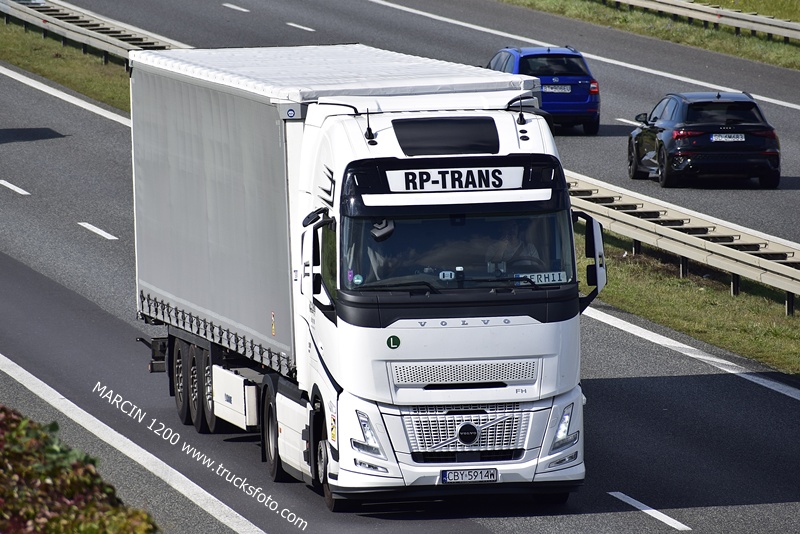 _DSC2378 RP-TRANS-crop-VOLVO FH AERO.JPG