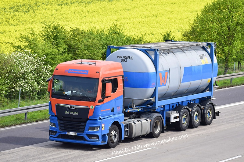 _DSC4790 UNITRANS BOHEMIA-crop-MAN TGX II.JPG