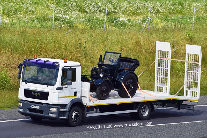 MAN TGM LANZ BULLDOG-crop------.JPG