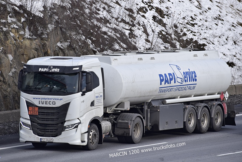 _DSC00011 (2602) PAPI SERVICE-crop-IVECO S-WAY.JPG