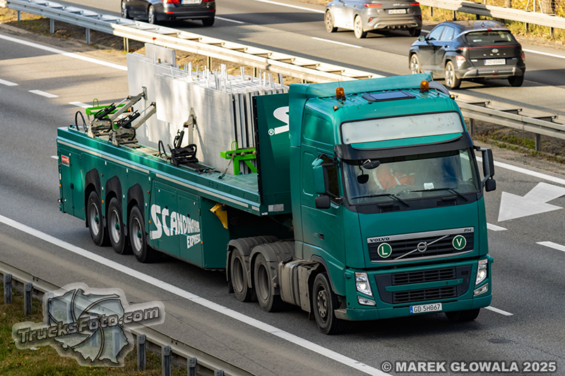 Volvo FH3 - Scandinavian Express.jpg