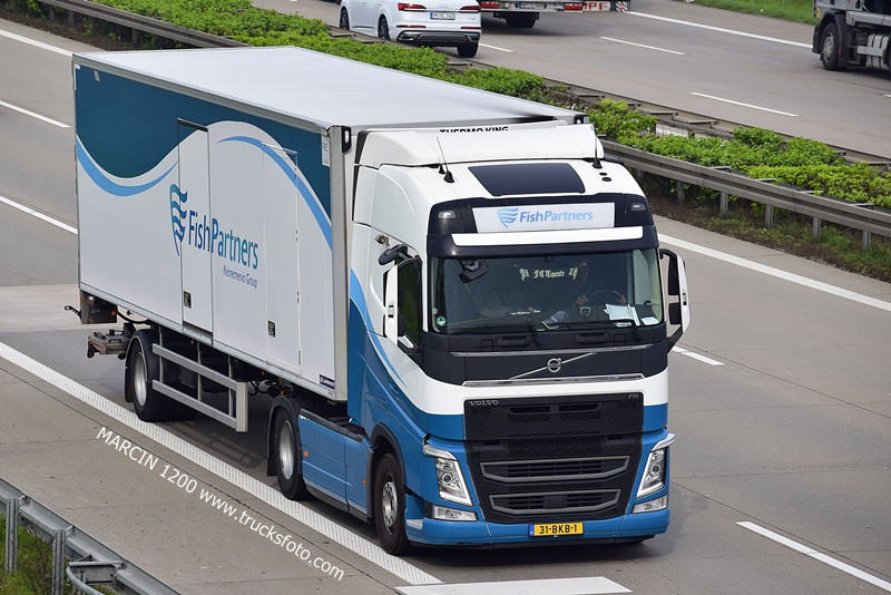 _DSC4319 FISH PARTNERS-crop-VOLVO FH4.JPG