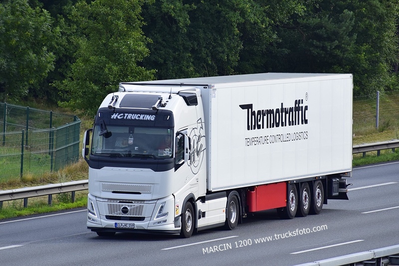 _DSC8530 HC TRUCKING-crop-VOLVO FH AERO.JPG