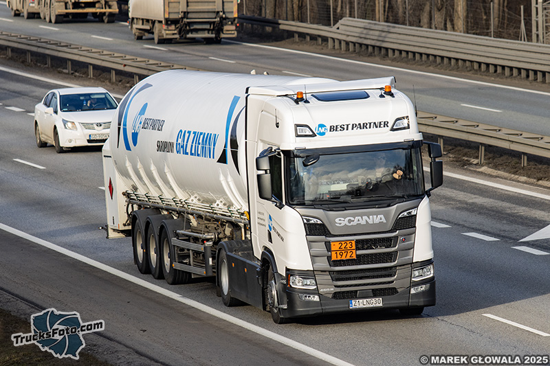 Scania 460R - LNG Best Partner.jpg