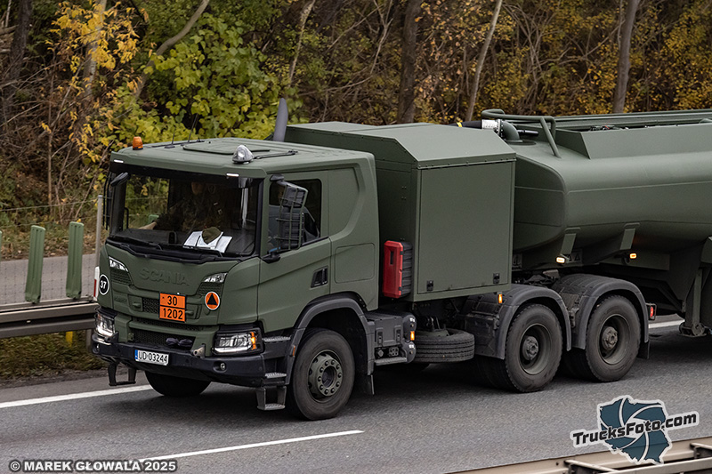 Scania P460 Kayman 6x6 CD-27 - WP.jpg