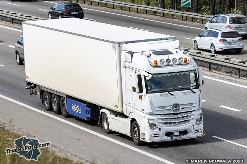 Mercedes-Benz Actros 1845.jpg