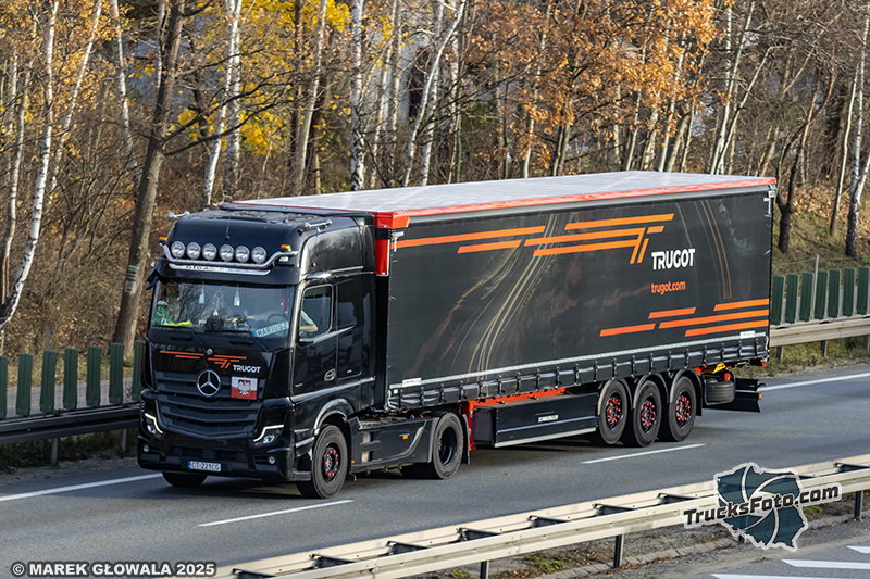 Mercedes-Benz Actros - Trugot.jpg