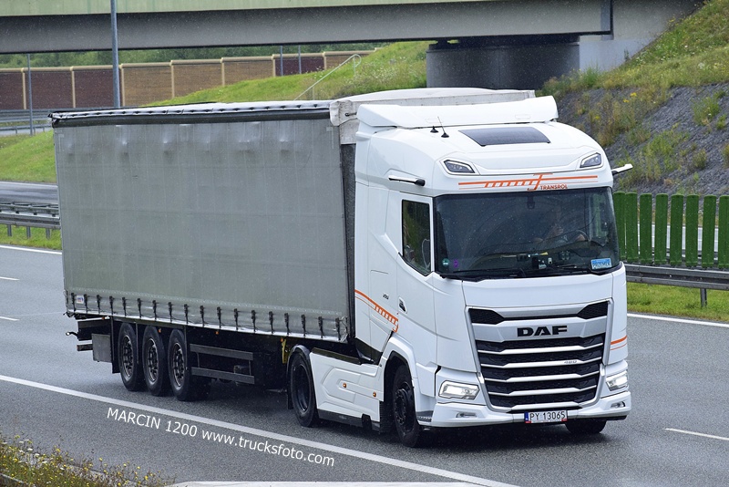 _DSC00011 (1243) TRANSROL-crop-DAF XG.JPG