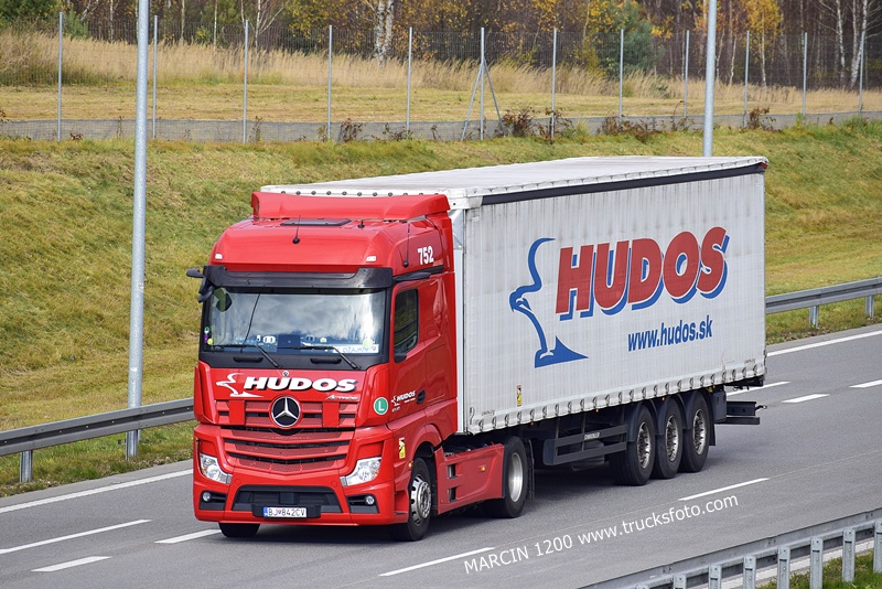 _DSC1106 HUDOS-crop-ACTROS MP5.JPG