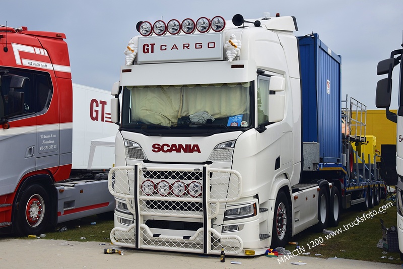 _DSC1401 GT CARGO-crop-SCANIA R NG.JPG