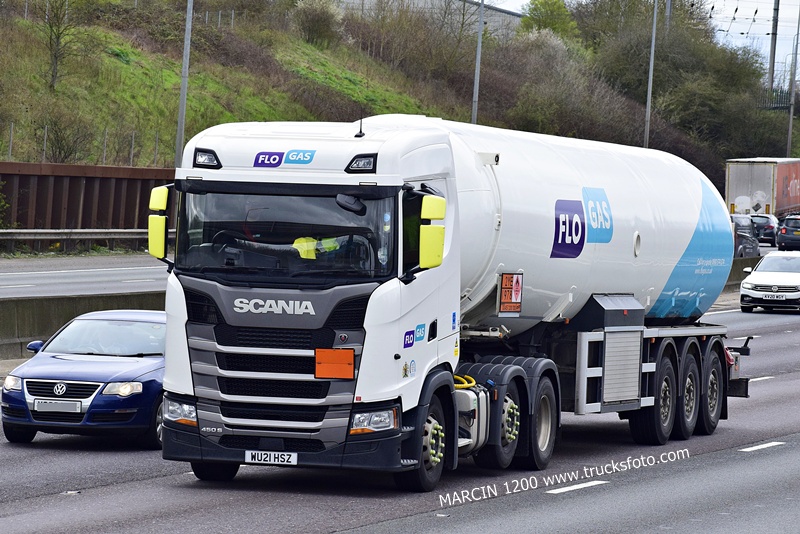_DSC0535-crop-FLO GAS-SCANIA S450.JPG