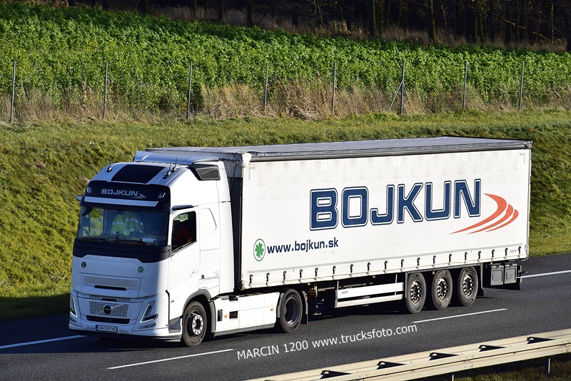 _DSC5110 BOJKUN-crop-VOLVO FH AERO.JPG