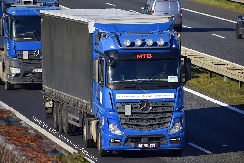 _DSC3870 MTB-crop-ACTROS MP4 - POMOC HUMANITARNA.JPG
