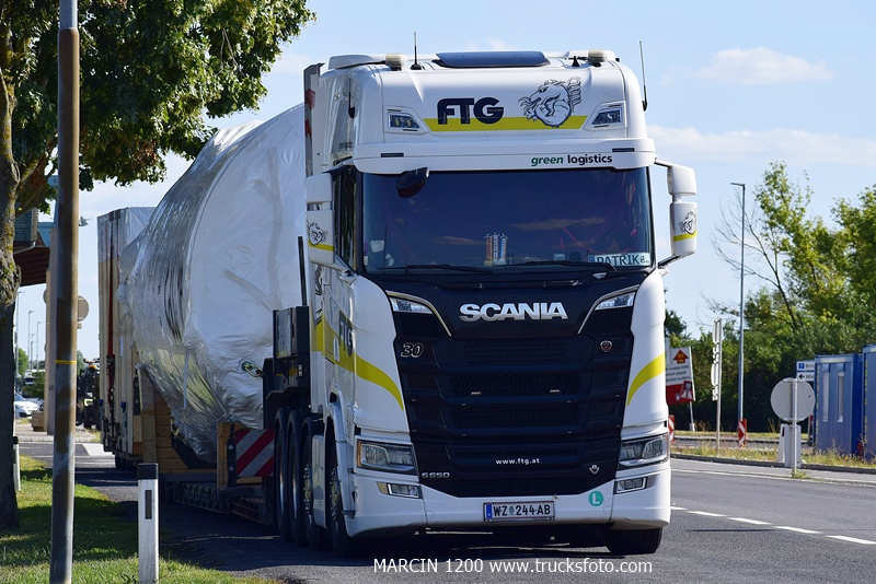 _DSC1814 FTG-crop-SCANIA S650 V8.JPG