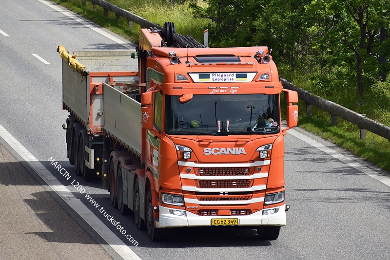 _DSC4842 PILEGAARD ENTREPRISE-crop-SCANIA R500 NG.JPG