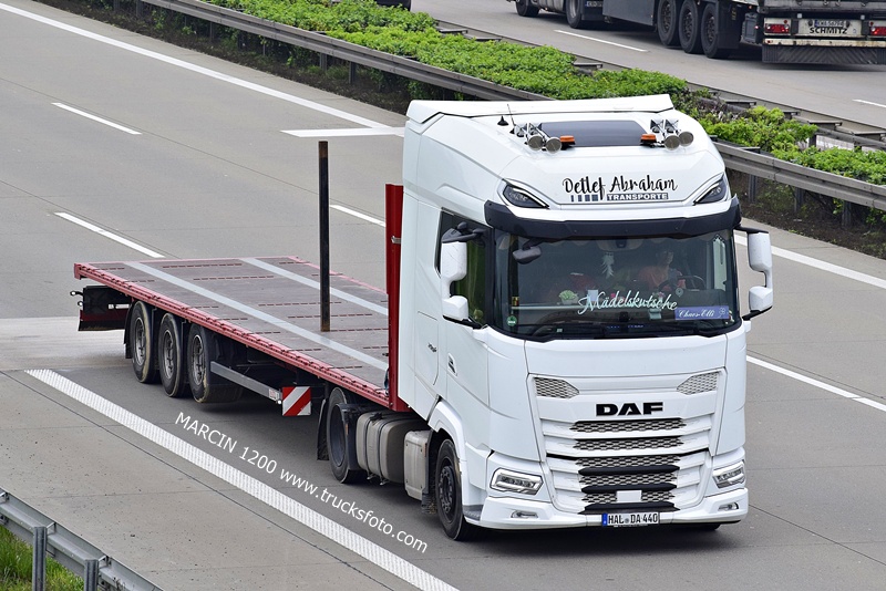 _DSC4143 DETLEF ABRAHAM-crop-DAF XG+.JPG