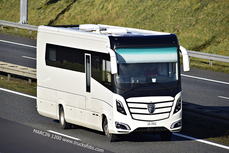 _DSC5116 KAMPER MORELO-crop------.JPG