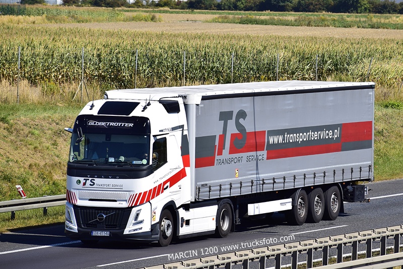 TS TRANSPORT-crop-VOLVO FH AERO.JPG