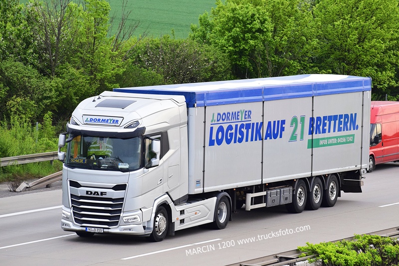 _DSC5392 J.DORMEYER-crop-DAF XG.JPG