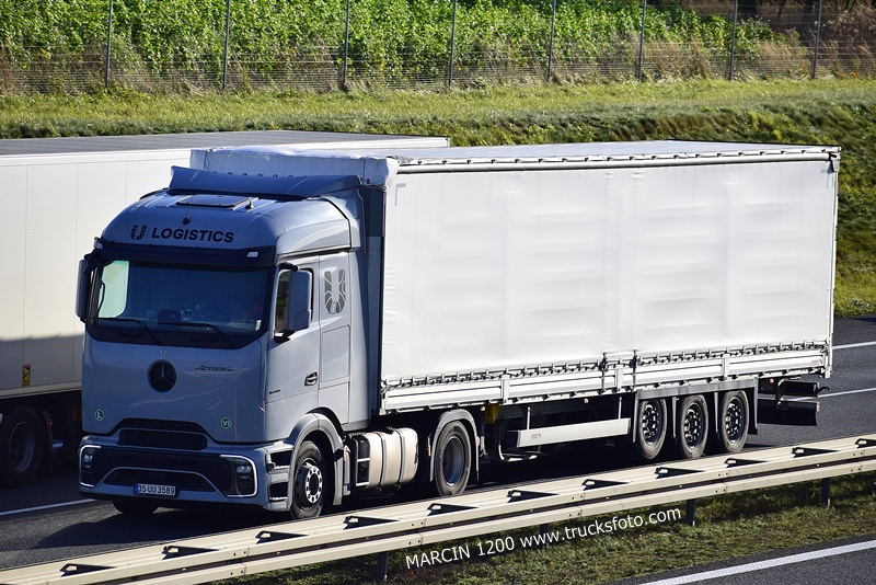 _DSC4918 U LOGISTICS TR-crop-ActrosL ProCabin.JPG