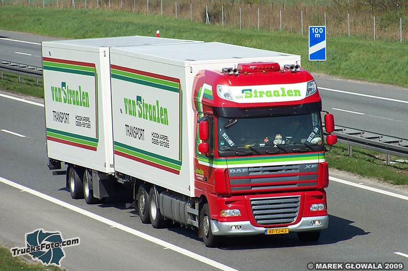 DAF XF105 - Van Straalen.jpg