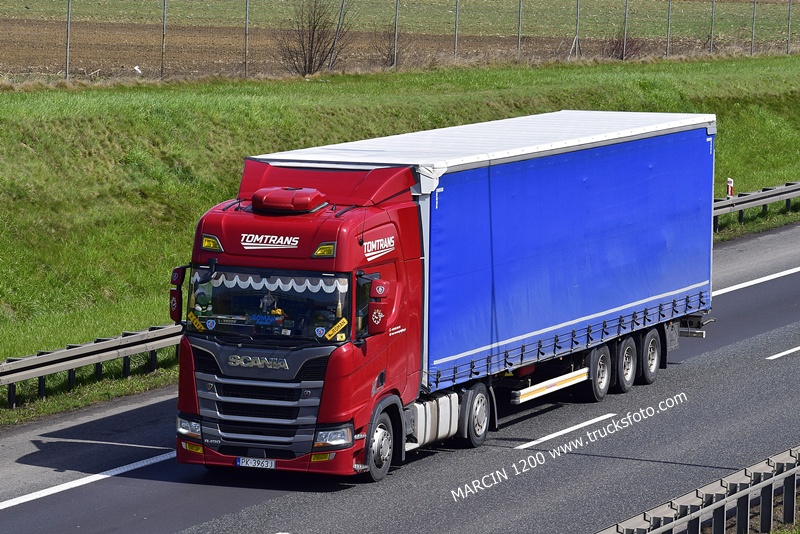 _DSC5377 TOMTRANS-crop-SCANIA R NG.JPG