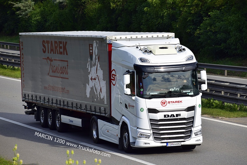 _DSC7269 STAREK-crop-DAF XG.JPG