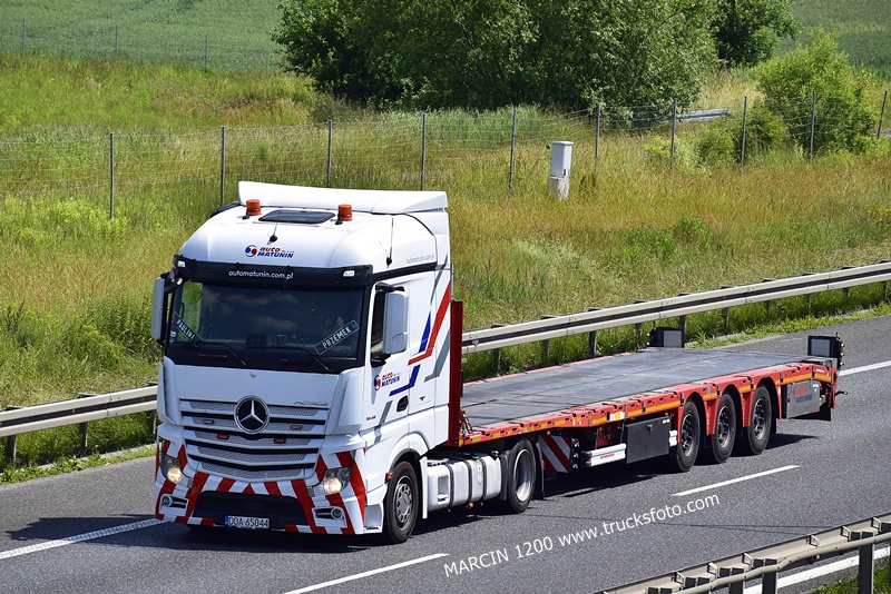 AUTO MATUNIN-crop-ACTROS MP4.JPG