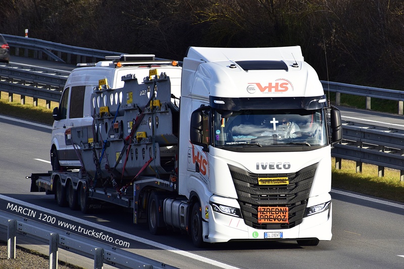_DSC0566 VHS-crop-IVECO S-WAY.JPG