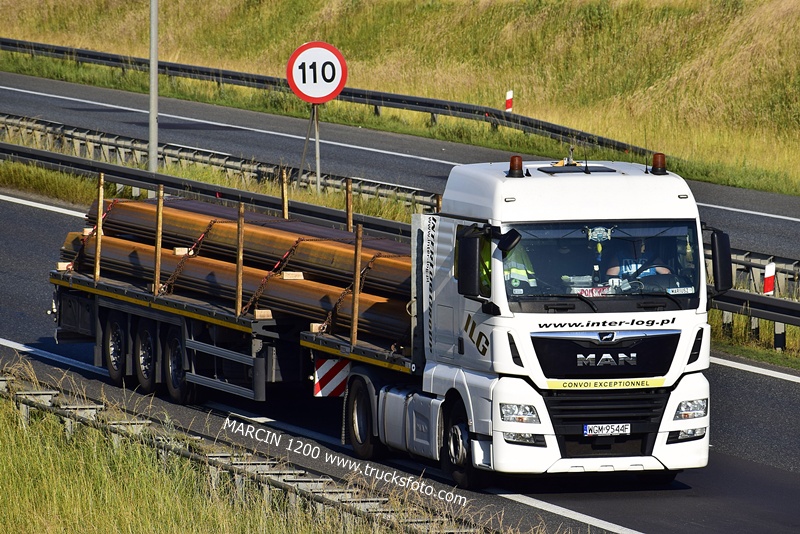 _DSC00011 (1026) INTER LOG-crop-MAN TGX.JPG
