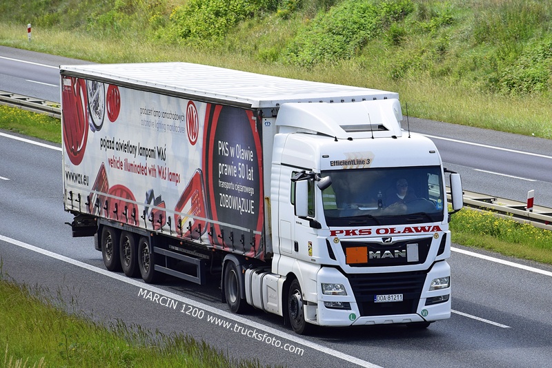 PKS OŁAWA-crop-MAN TGX.JPG