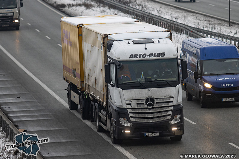 Mercedes-Benz Actros - Arto-Plus.jpg