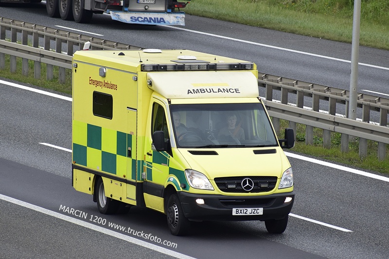 _DSC3162 POGOTOWIE-crop-MERCEDES SPRINTER.JPG