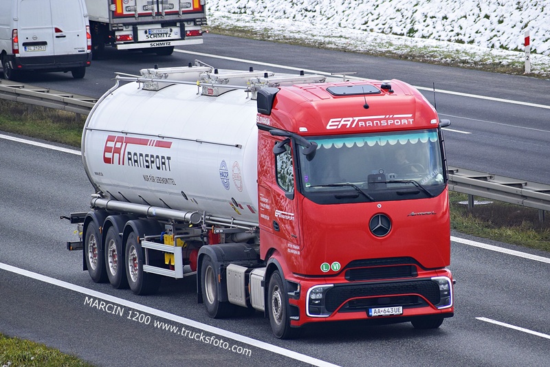 _DSC6334-crop-ERT Transport -ActrosL ProCabin.JPG