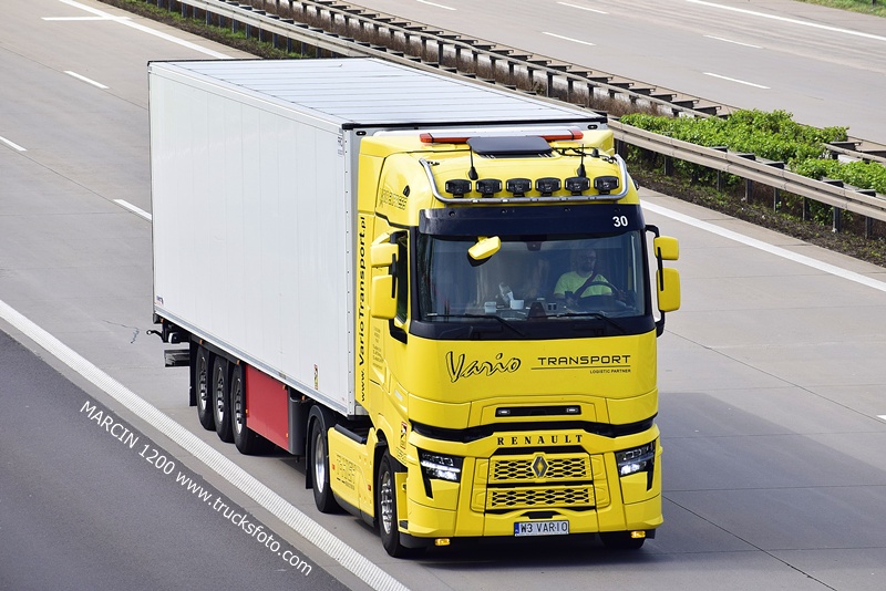 _DSC4957 VARIO TRANSPORT-crop-RENAULT RANGE-T EVO.JPG