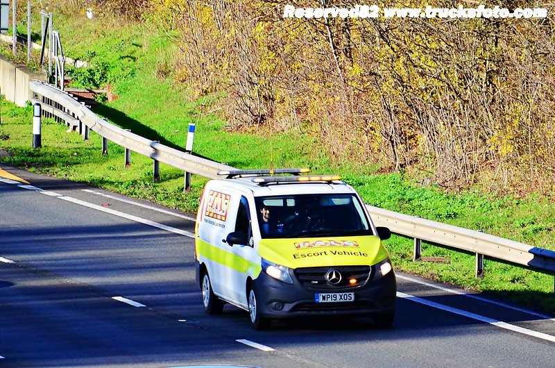 DSC_1154 Cooper Heavy Haulage.JPG