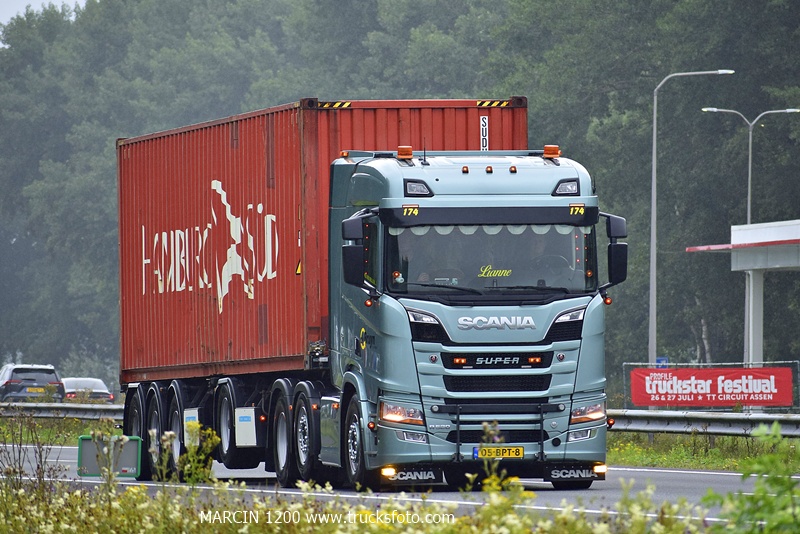 _DSC0569 de BRUYN-crop-SCANIA R520 NG V8.JPG