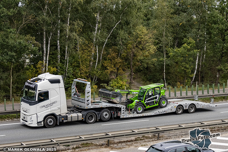 Volvo FH Aero 500 - Milkowski.jpg