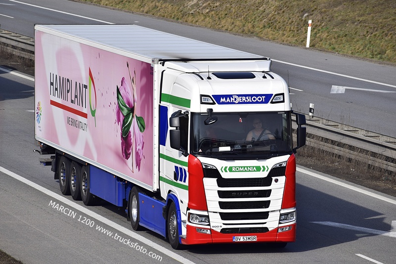 _DSC2221 MANDERSLOOT-crop-SCANIA S500 SUPER.JPG