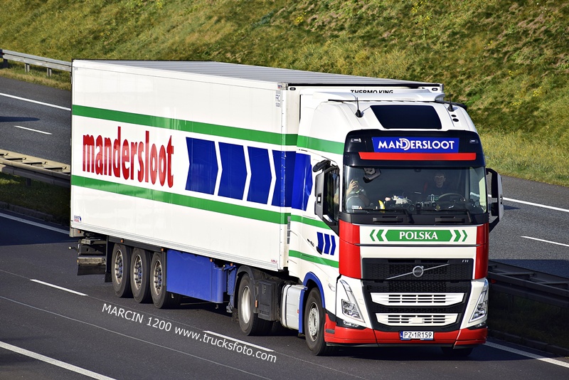 _DSC4421 MANDERSLOOT-crop-VOLVO FH5.JPG