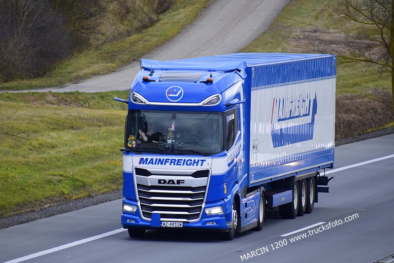 _DSC0738 MAINFREIGHT-crop-DAF XG.JPG