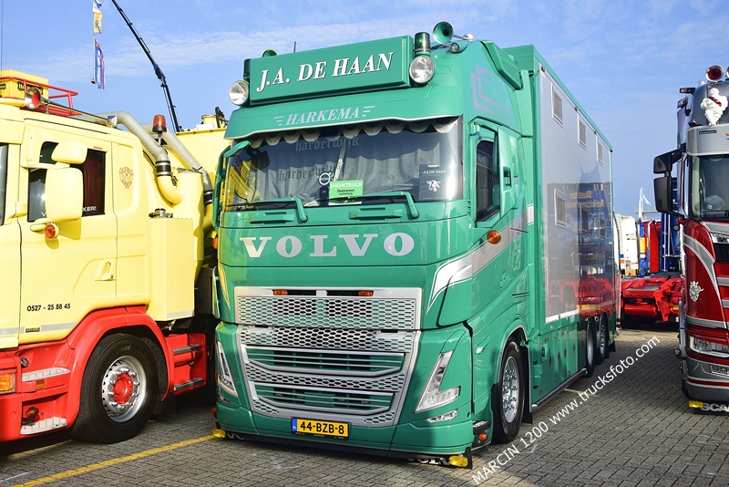 _DSC1247 J.A.DE HAAN-crop-VOLVO FH5.JPG