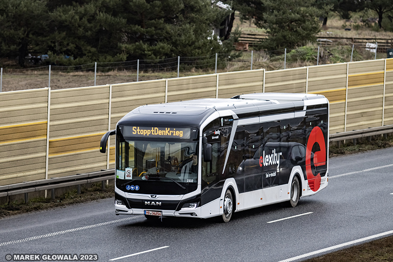 MAN Lions City 12 E - Verkehrsbetriebe Hamburg-Holstein.jpg