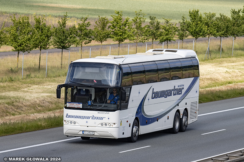 Neoplan N1116 3 HC.jpg