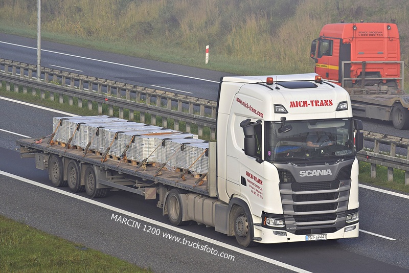 _DSC00011 (2336) MICH-TRANS-crop-SCANIA S450.JPG