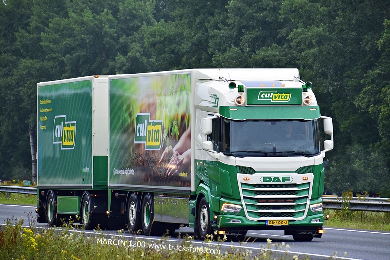 _DSC9632 CUL VITA-crop-DAF XG.JPG
