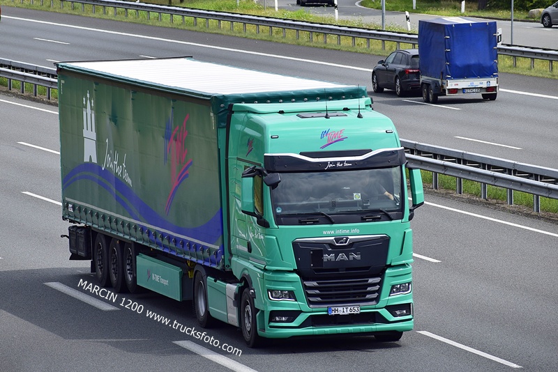 _DSC9182 IN TIME-crop-MAN TGX II.JPG