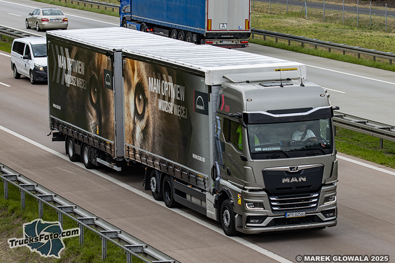 MAN TGX Optiview.jpg